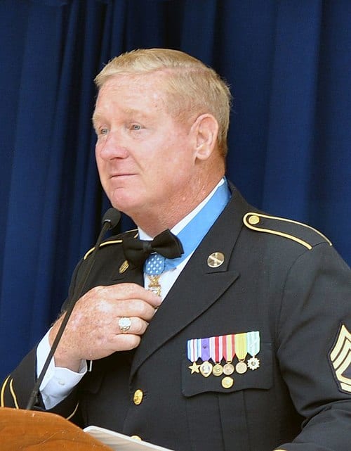 Sammy Lee Davis